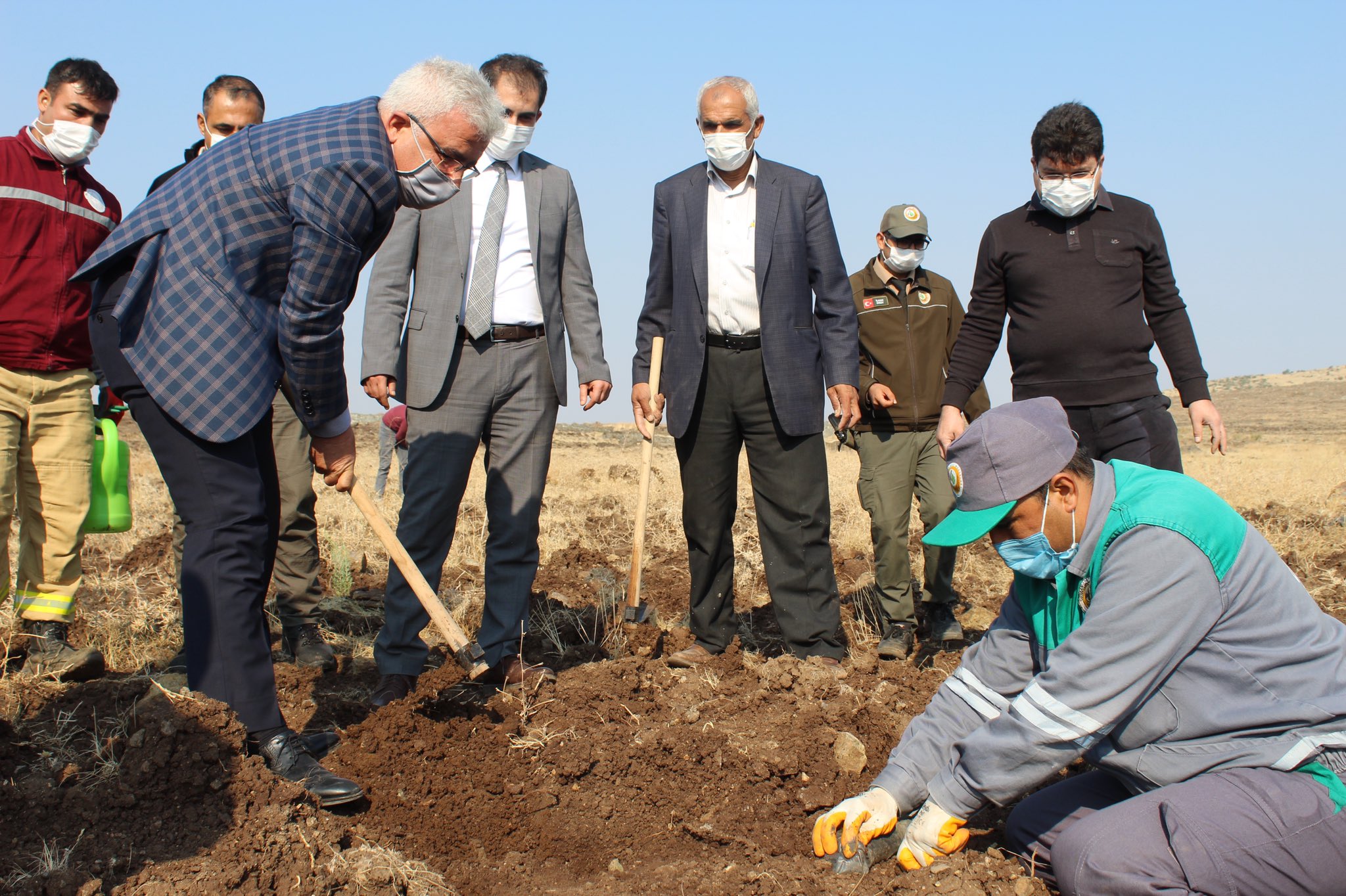 Nurdağı’nda fidanlar toprakla buluştu