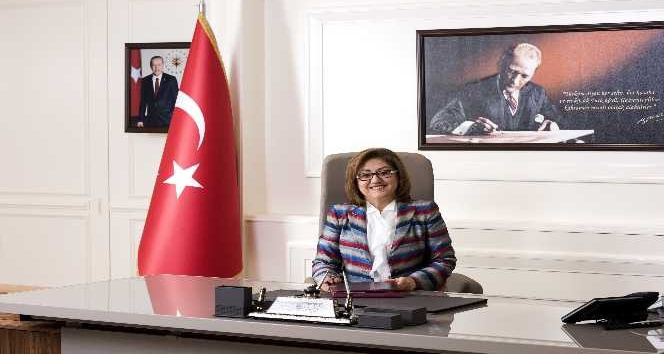 Fatma Şahin yurt sorunu yaşayan öğrencilere konaklama desteği sunacaklarını açıkladı