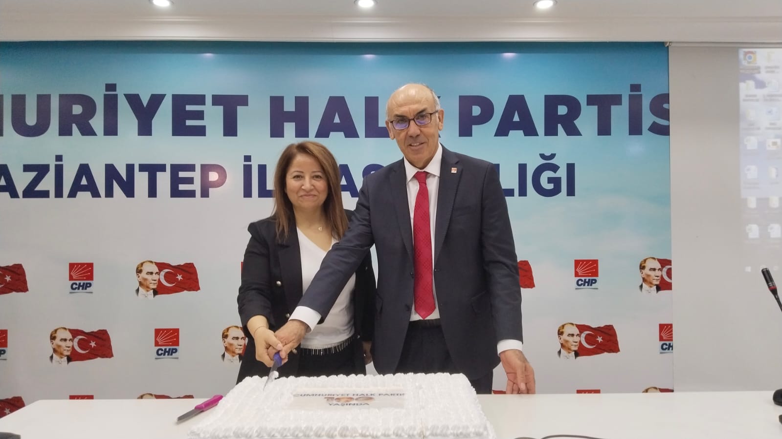 Chp'de 100. Yıl coşkusu