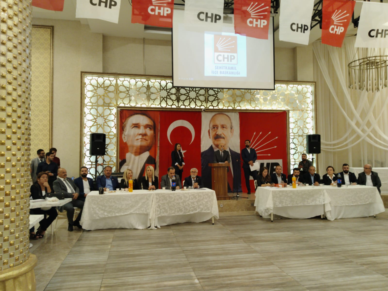 CHP örgüt toplantısındaki gözlemim