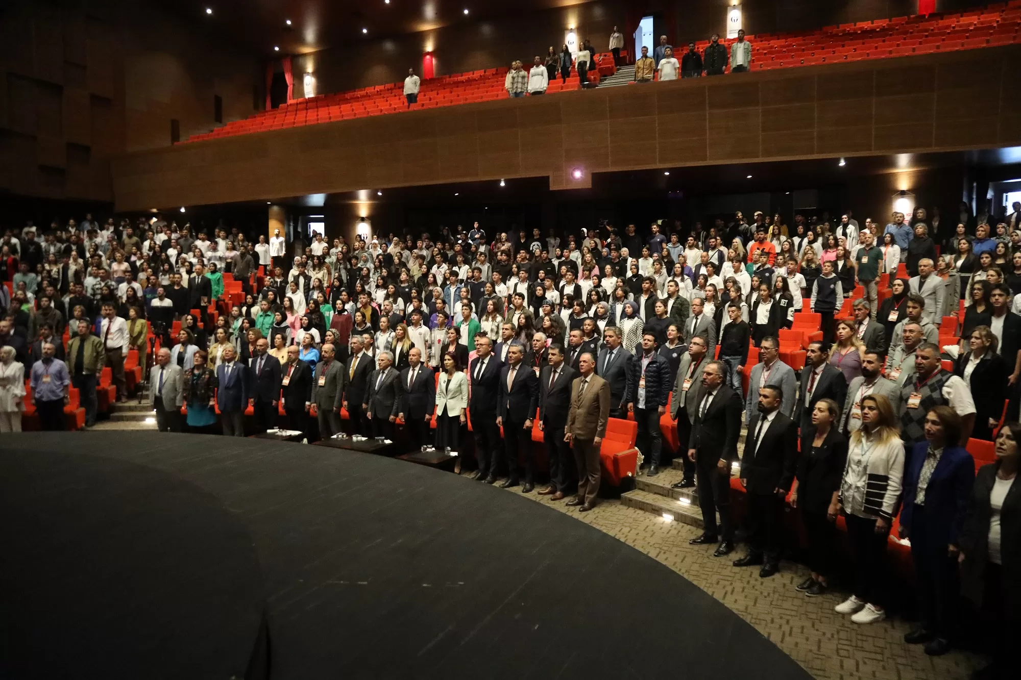 100’ÜNCÜ YILINDA CUMHURİYET DÖNEMİ GAZİANTEP ULUSLARARASI SEMPOZYUMU DÜZENLENDİ