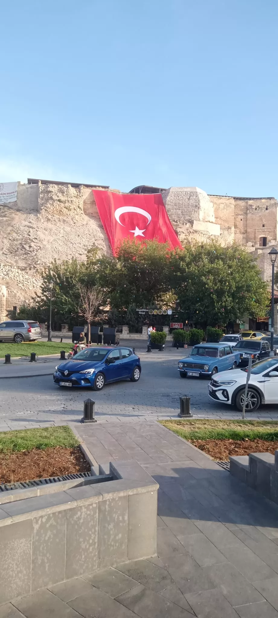 Gaziantep kalesine yakıştı bayrağımız