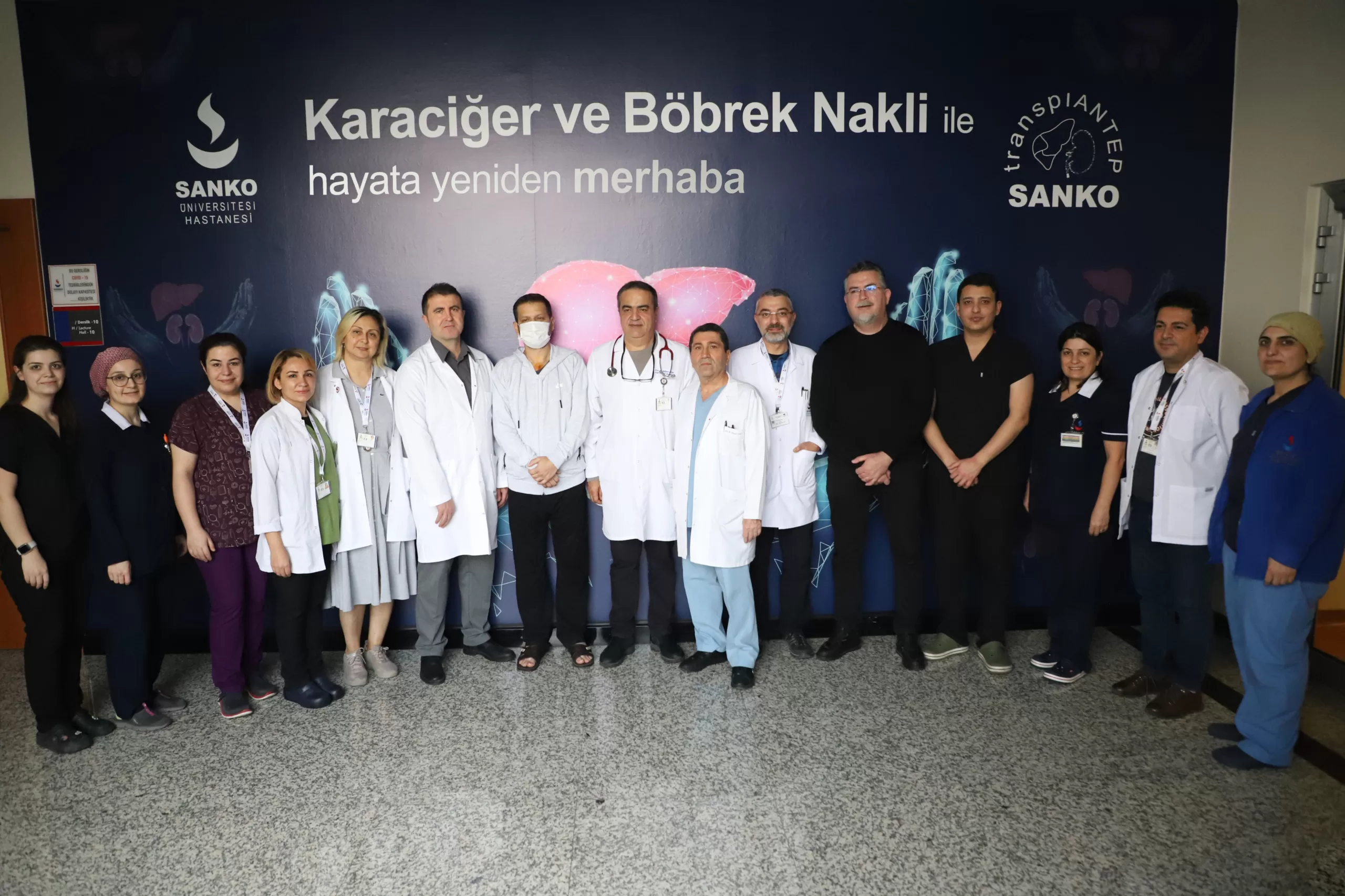 SANKO'DA 3 DAMAR BYPASS VE ORGAN NAKLİ AMELİYATI EŞ ZAMANLI YAPILDI