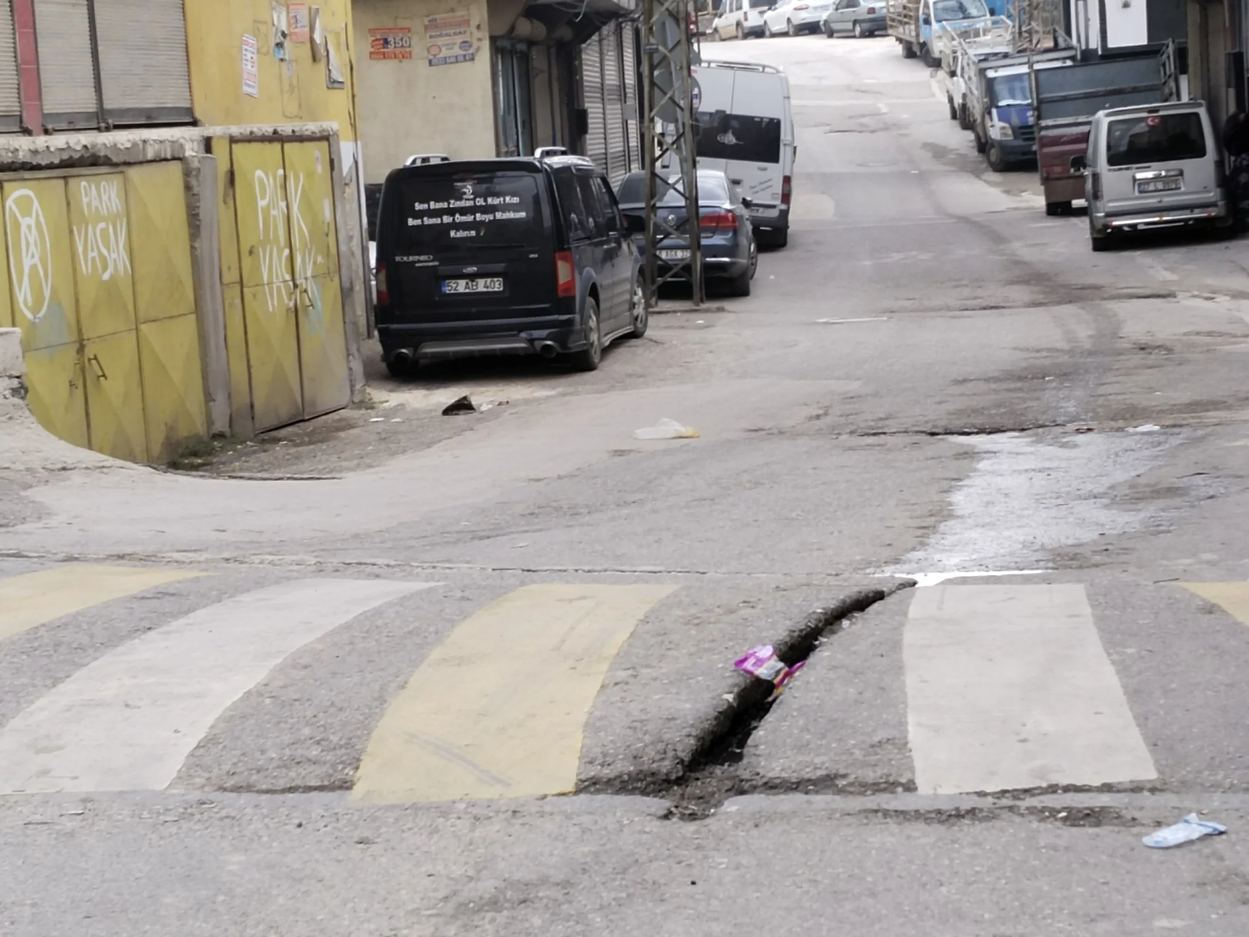 Bu kadar yüksek araç kavisi yapılmaz ki?