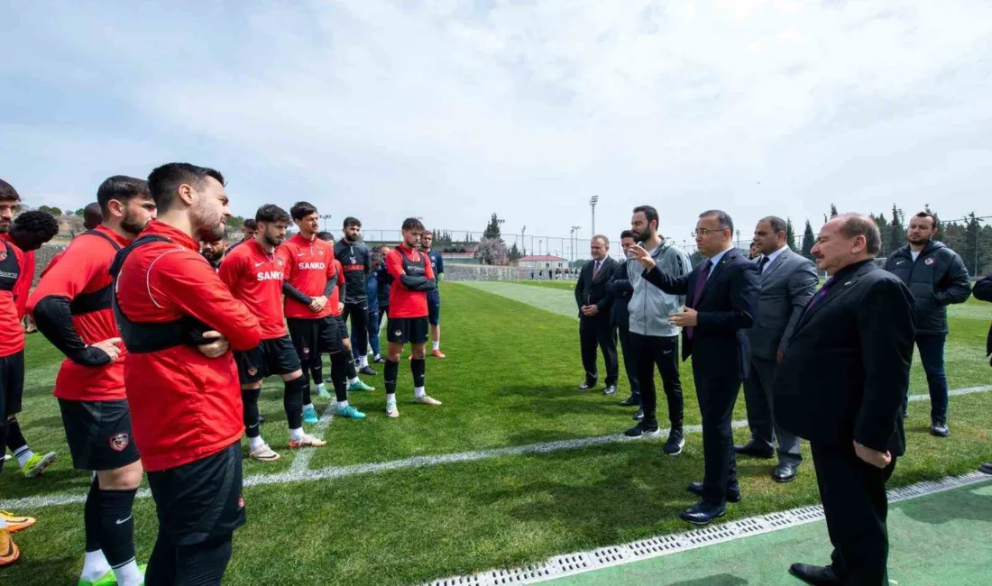 Gaziantep Valisi Kemal Çeber,