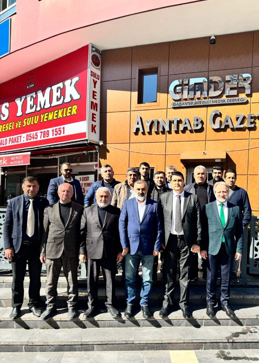 Yılmaz,"Şehitkamil'e hizmet için adayım"