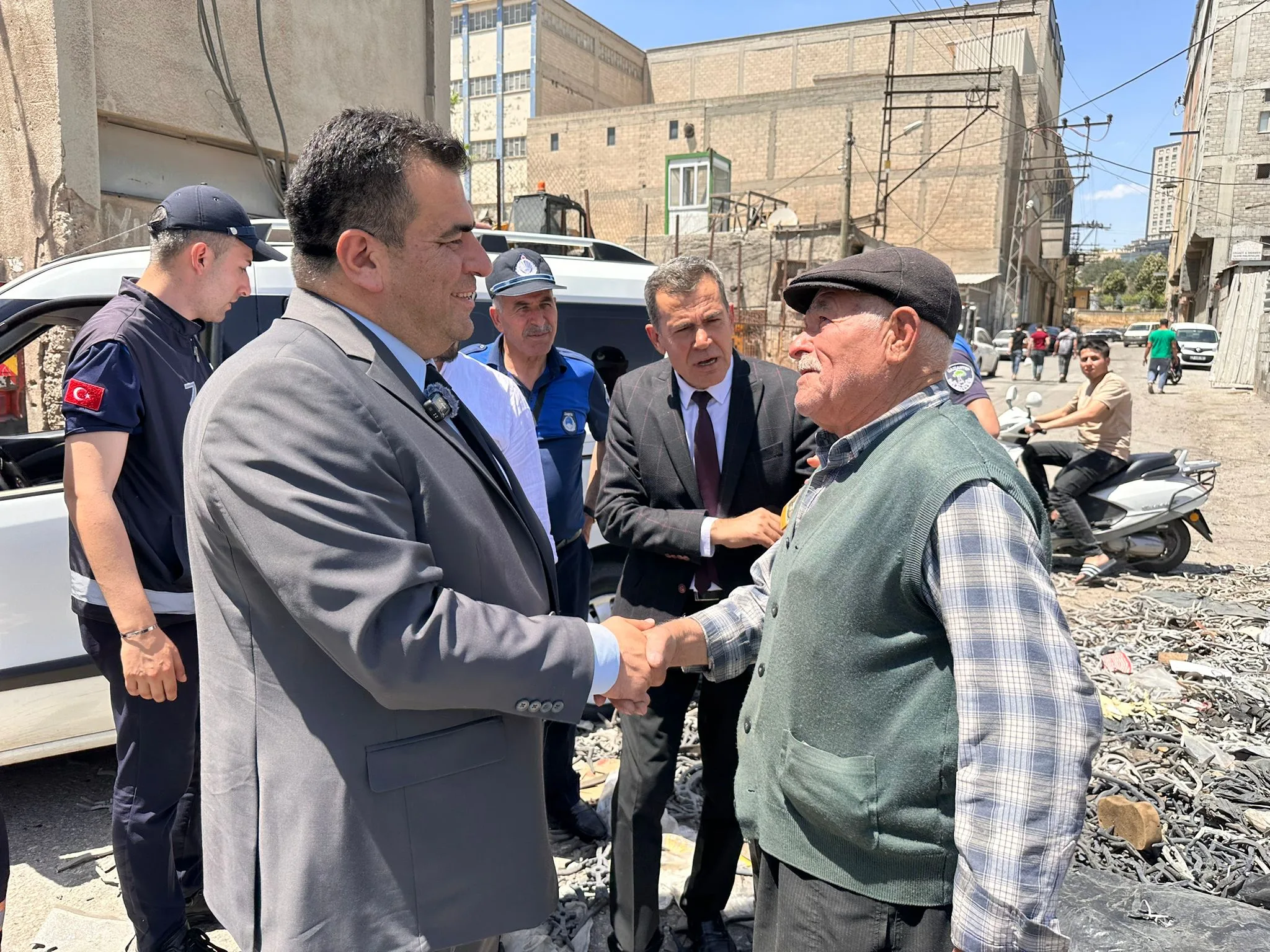 NİZİP CADDESİ’NDEKİ İŞLETMELERE ÇEVRE DENETİMİ