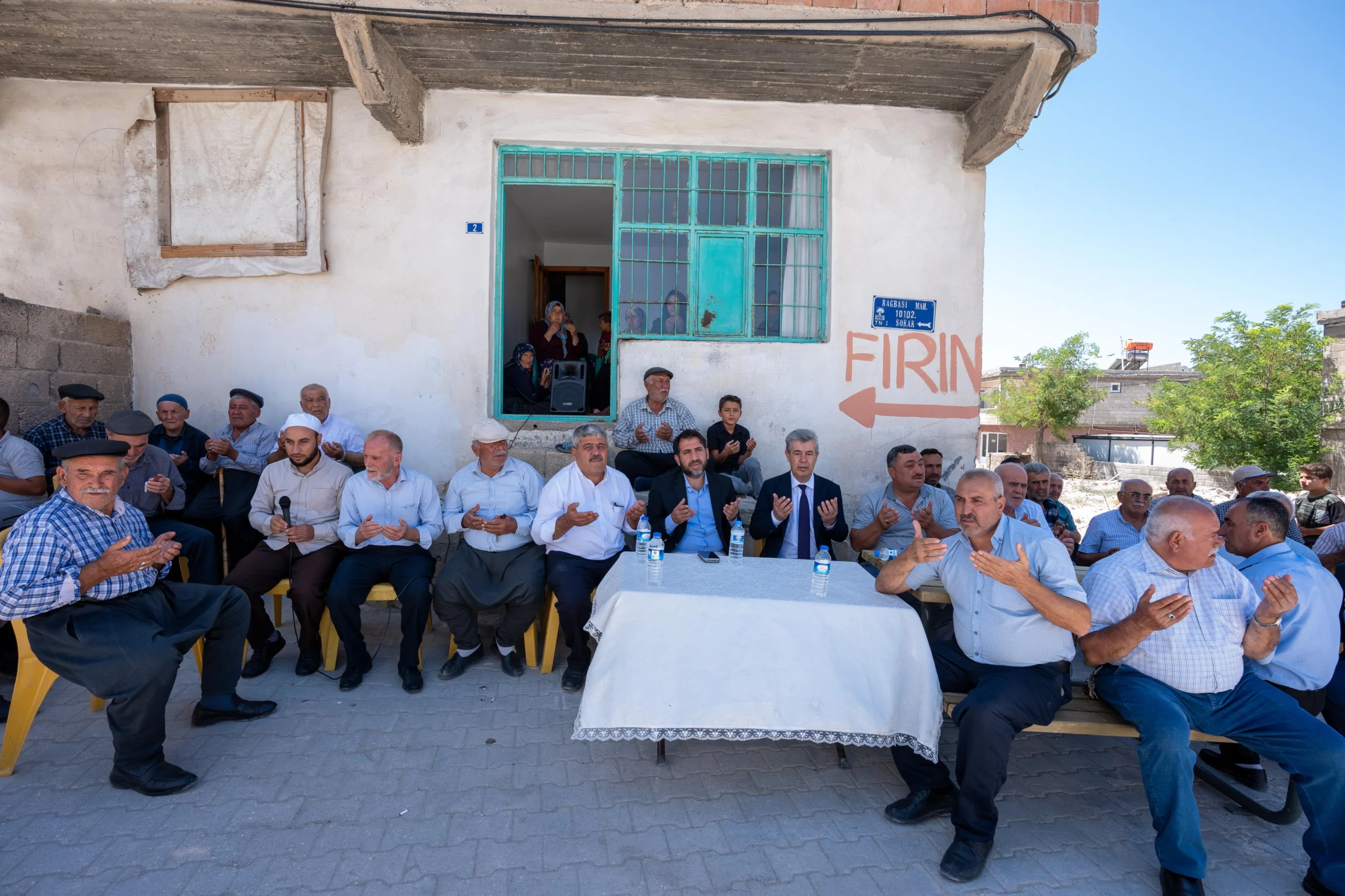 HASARLI CAMİ İMECE USULÜYLE YENİDEN İBADETE AÇILDI  