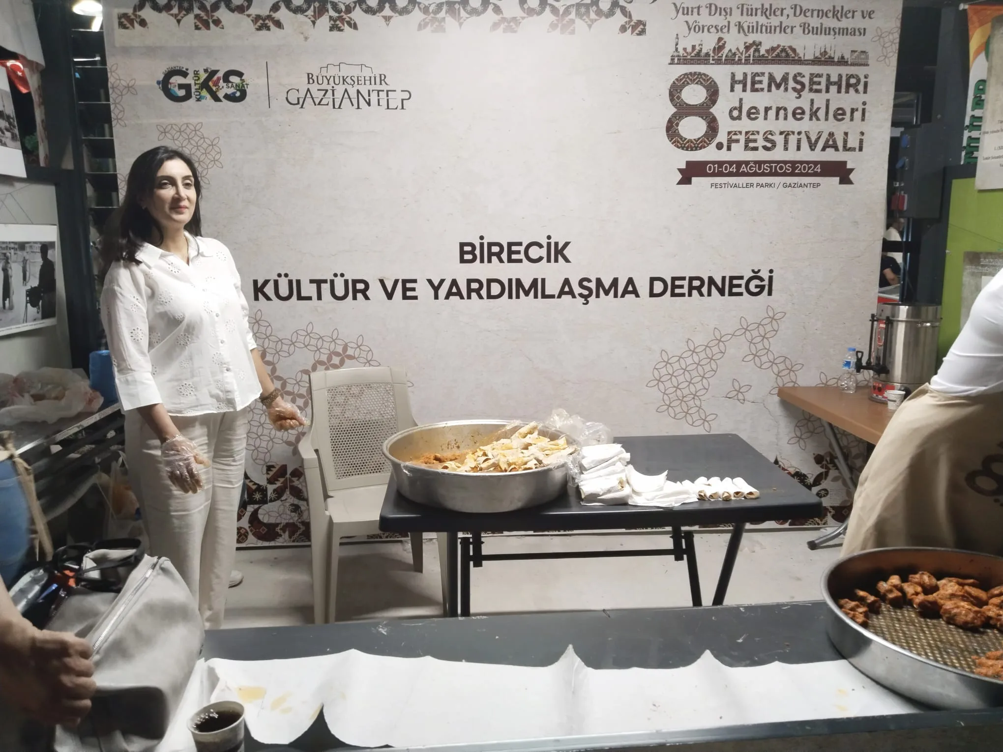 8. Hemşeri̇ Dernekleri̇ Festi̇vali̇ Başladi