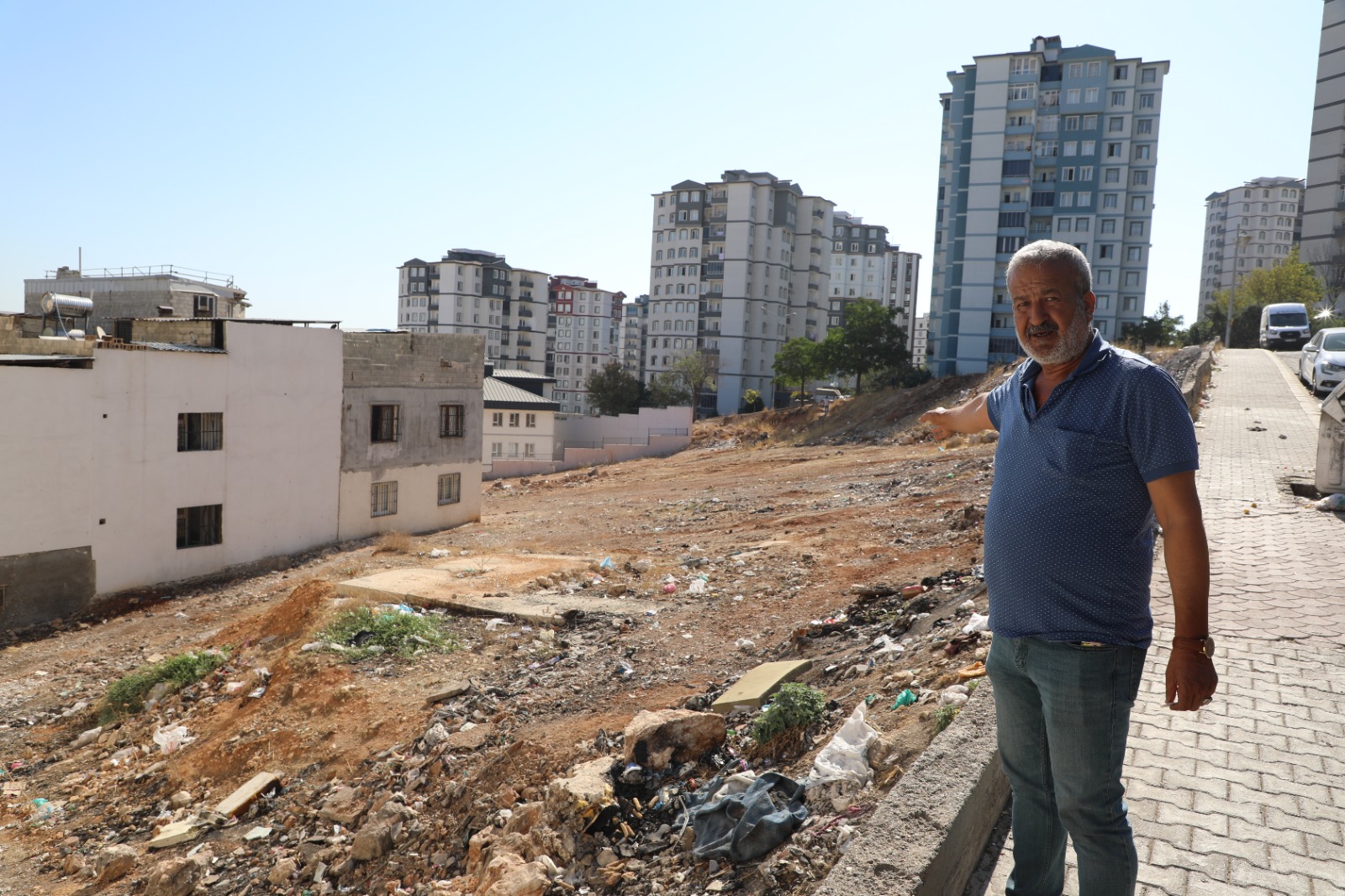 ŞEHİTKAMİL’DEKİ BOŞ ARAZİLER TEMİZLENİYOR  