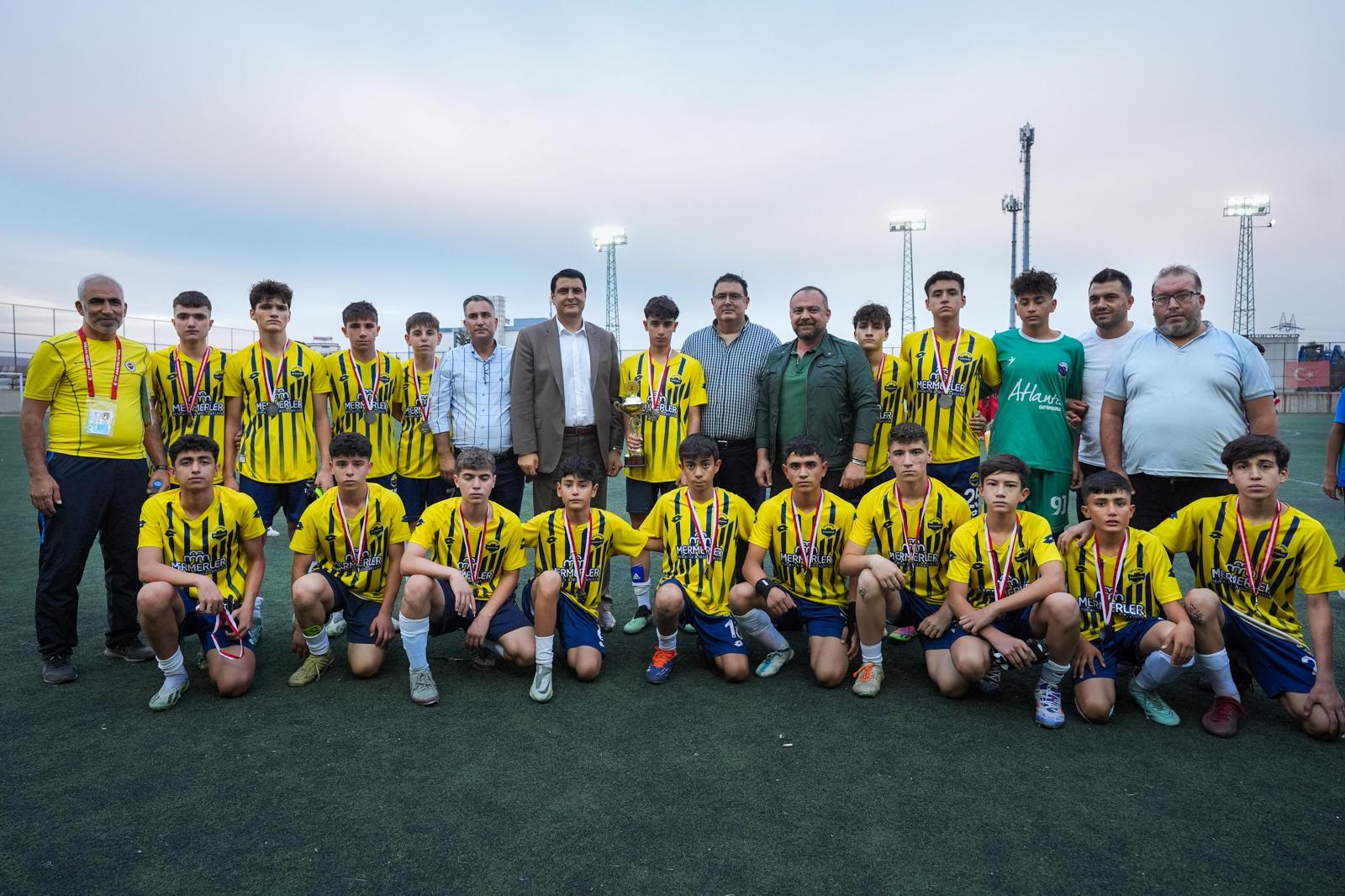 AV. AHMET YILMAZ'IN ŞANINA YAKIŞIR FUTBOL TURNUVASI