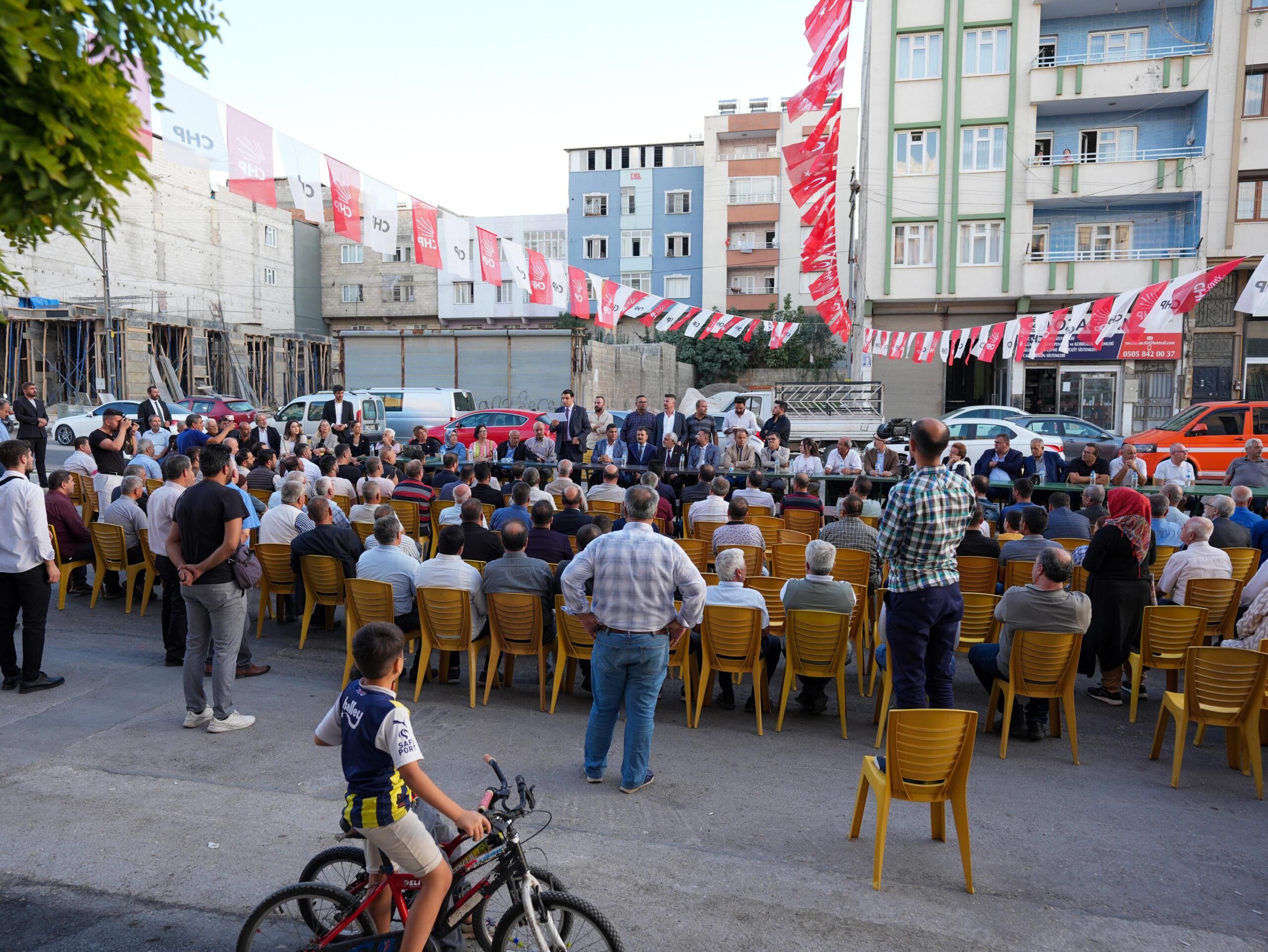 Yilmaz: “Bi̇z Büyük Bi̇r Ai̇leyi̇z”