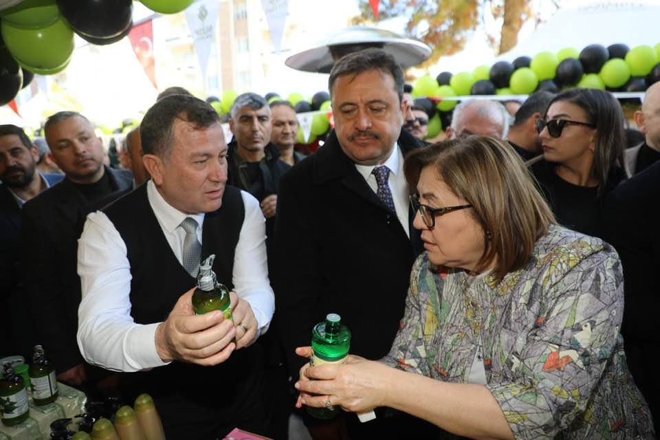 Nizip'te muhteşem zeytin festivali