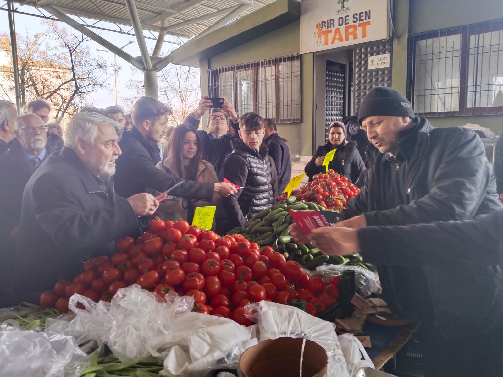 CHP'den asgarî ücrete protesto