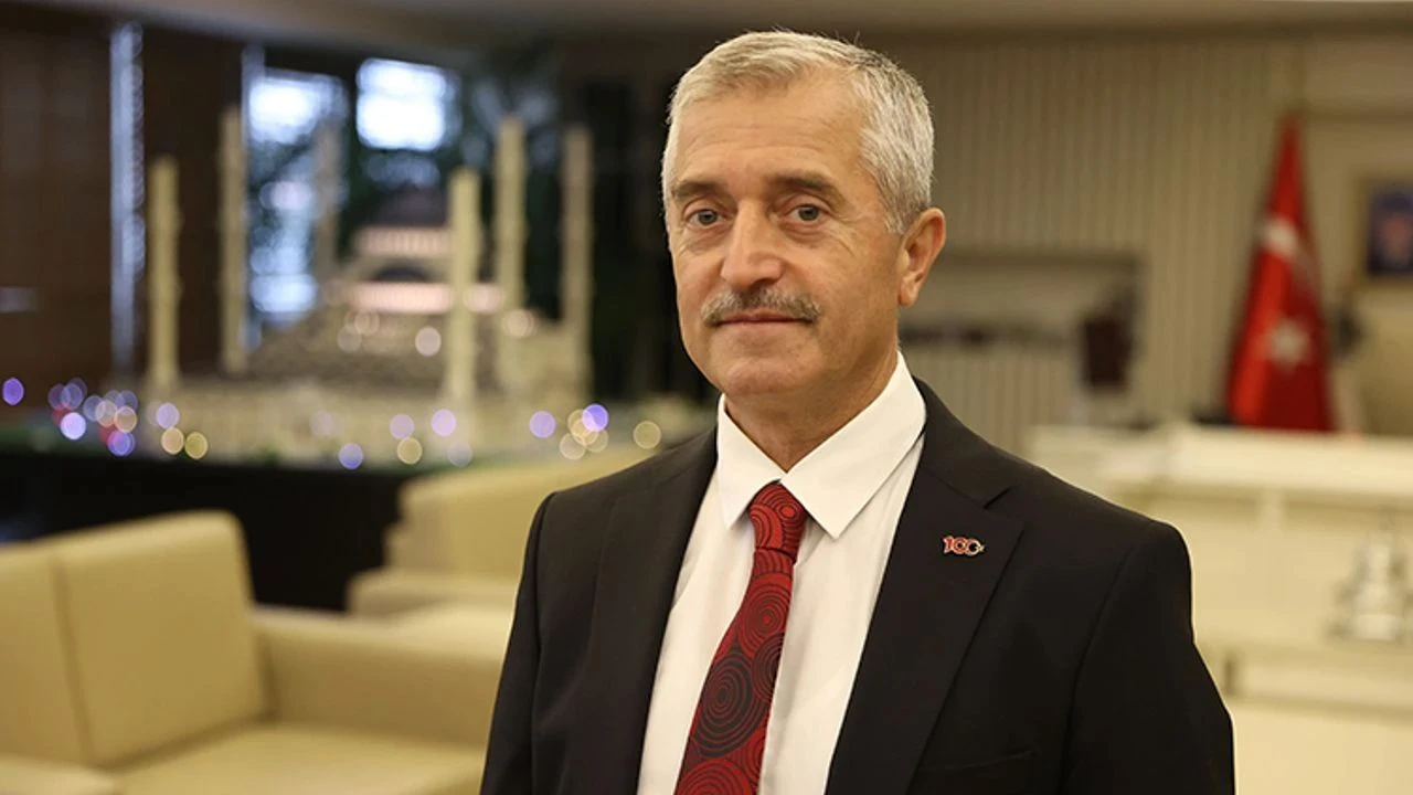 Tahmazoğlu bu övgüyü çok sevdi